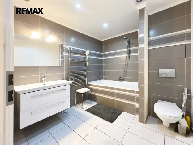 Prodej činžovního domu, Praha - Ďáblice, Kokořínská, 2120 m2