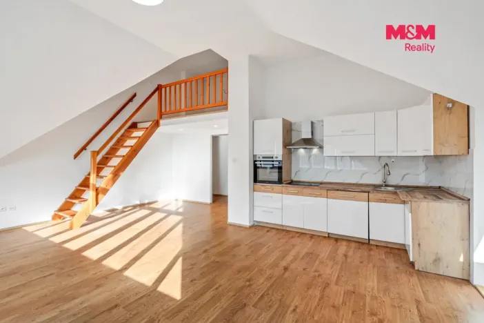Pronájem bytu 2+kk, Chlumec, Ústecká, 65 m2
