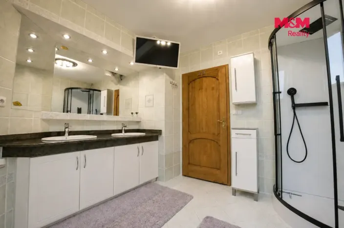Prodej rodinného domu, Tršice - Hostkovice, 474 m2