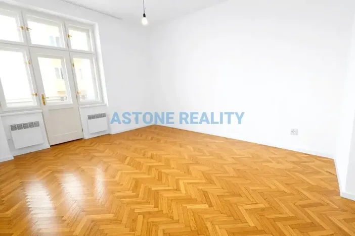Pronájem bytu 2+kk, Praha - Vršovice, Bulharská, 58 m2