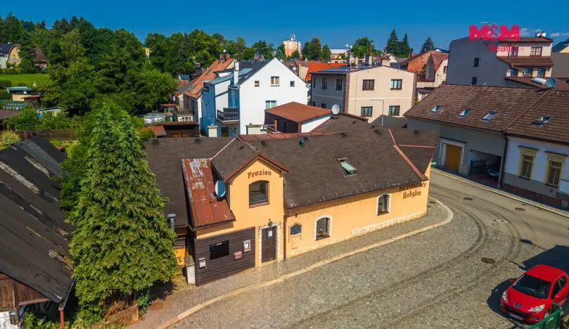 Prodej ubytování, Lomnice nad Popelkou, Poděbradova, 600 m2