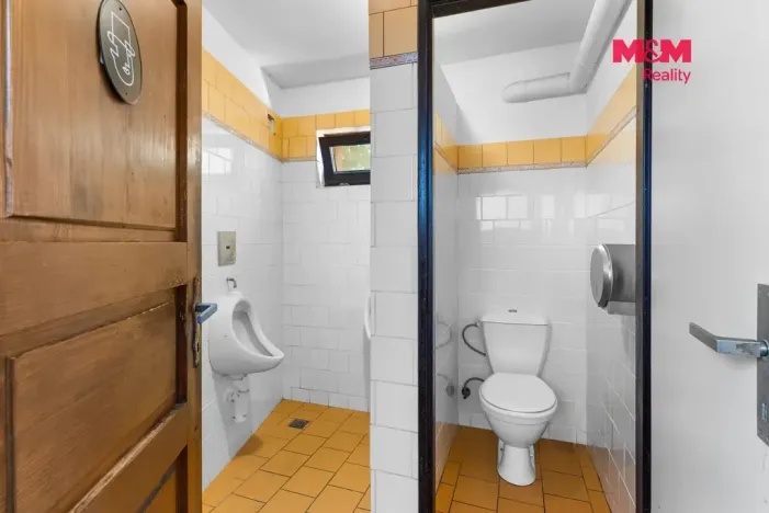 Prodej ubytování, Lomnice nad Popelkou, Poděbradova, 600 m2