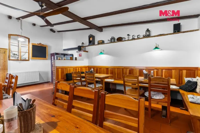 Prodej ubytování, Lomnice nad Popelkou, Poděbradova, 600 m2