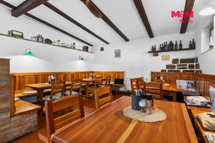 Prodej ubytování, Lomnice nad Popelkou, Poděbradova, 600 m2