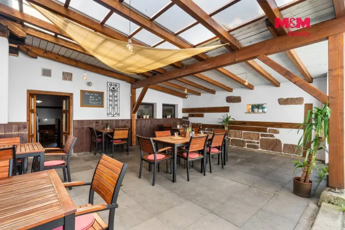 Prodej ubytování, Lomnice nad Popelkou, Poděbradova, 600 m2