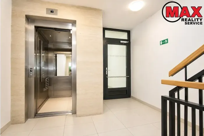 Prodej bytu 3+kk, Praha - Dolní Chabry, Poštova, 83 m2