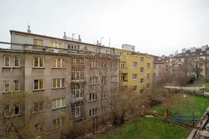 Prodej bytu 3+1, Praha - Vinohrady, V Horní Stromce, 70 m2