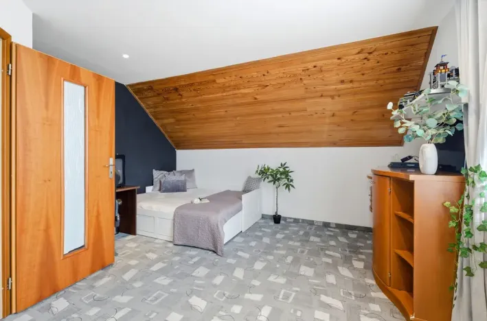 Prodej rodinného domu, Zeleneč, Zahradní, 203 m2