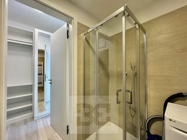 Pronájem bytu 1+kk, Brno, Střední, 32 m2