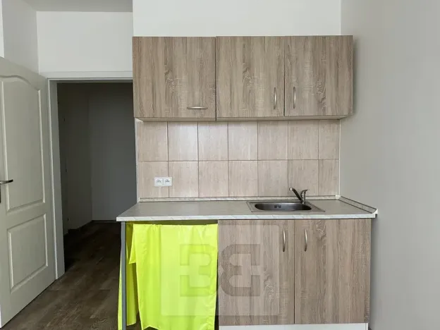 Pronájem bytu 1+kk, Praha - Smíchov, 30 m2