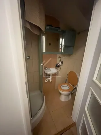 Pronájem bytu 1+kk, Praha - Smíchov, Na bělidle, 11 m2