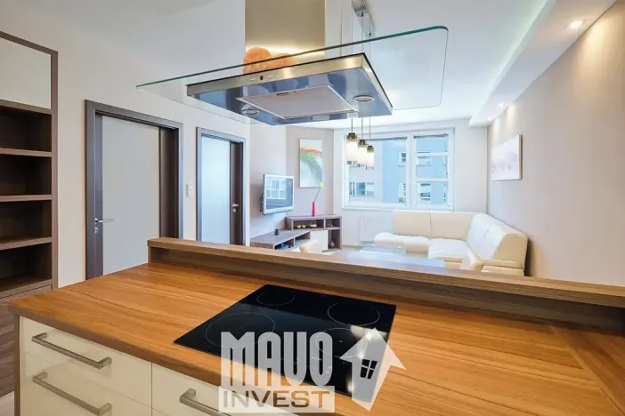 Prodej bytu 2+1, Praha - Vysočany, Paříkova, 59 m2