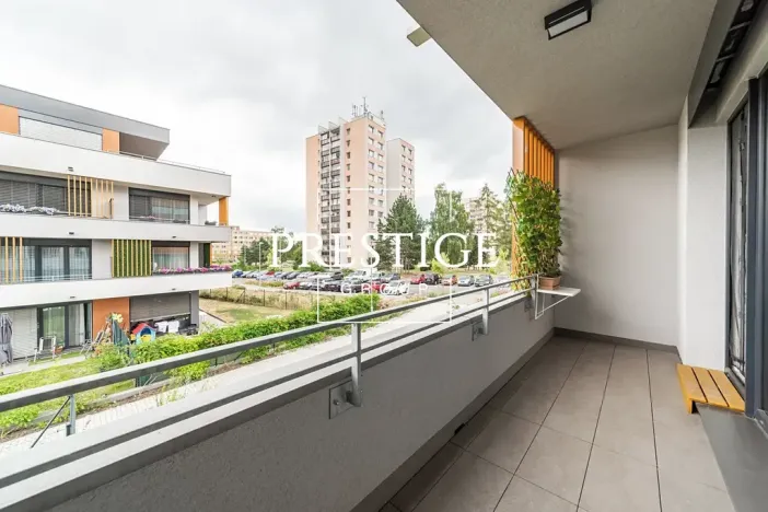 Pronájem bytu 1+kk, Praha - Střížkov, Bešťákova, 40 m2