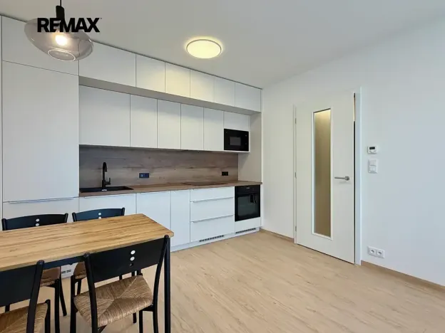 Pronájem bytu 2+kk, Hostivice, Cihlářská, 40 m2