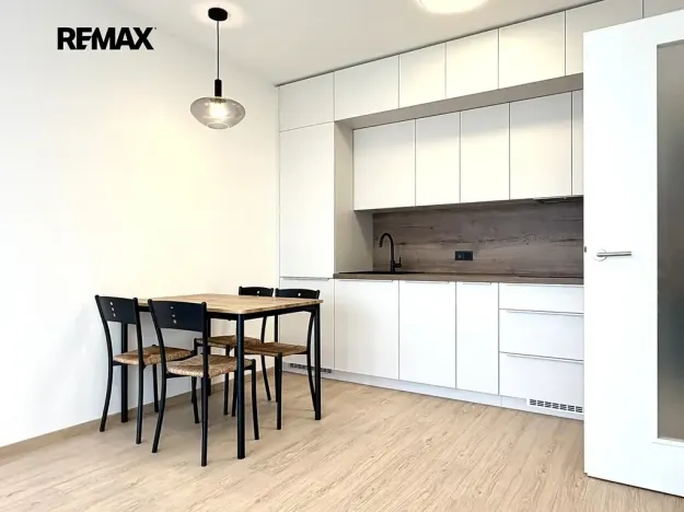 Pronájem bytu 2+kk, Hostivice, Cihlářská, 40 m2