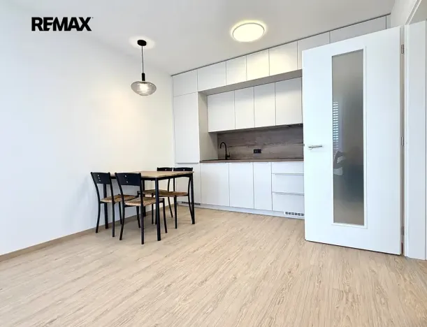 Pronájem bytu 2+kk, Hostivice, Cihlářská, 40 m2