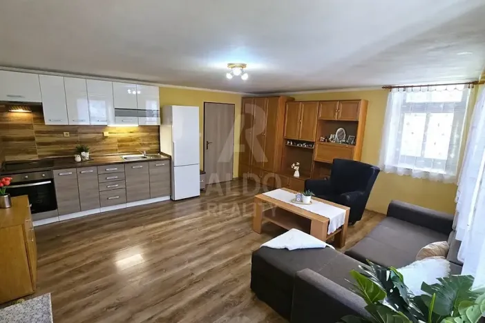 Prodej atypického bytu, Kamenice nad Lipou, Dobšova, 87 m2