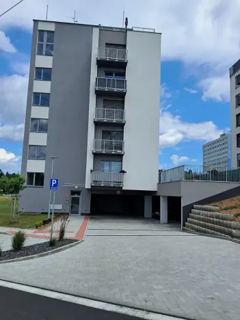 Pronájem bytu 1+kk, Praha - Hloubětín, Za černým mostem, 42 m2