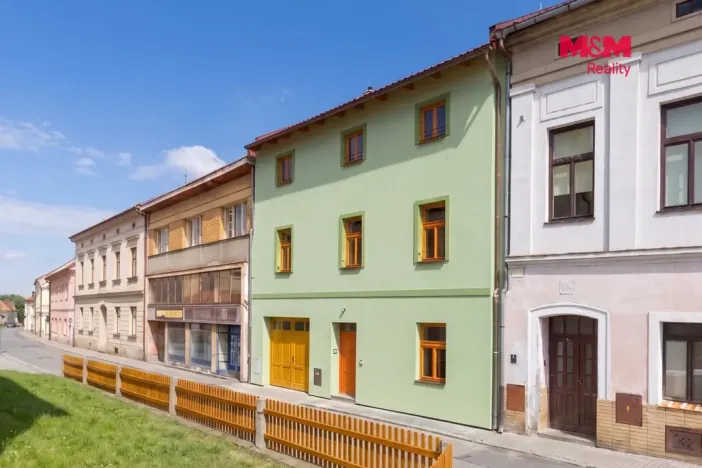 Pronájem bytu 3+kk, Heřmanův Městec, náměstí Míru, 54 m2
