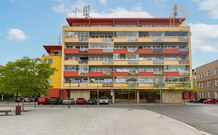 Prodej bytu 3+1, Kladno, nám. Edvarda Beneše, 52 m2