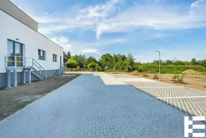 Prodej bytu 1+kk, Praha - Satalice, Za Novákovou zahradou, 33 m2