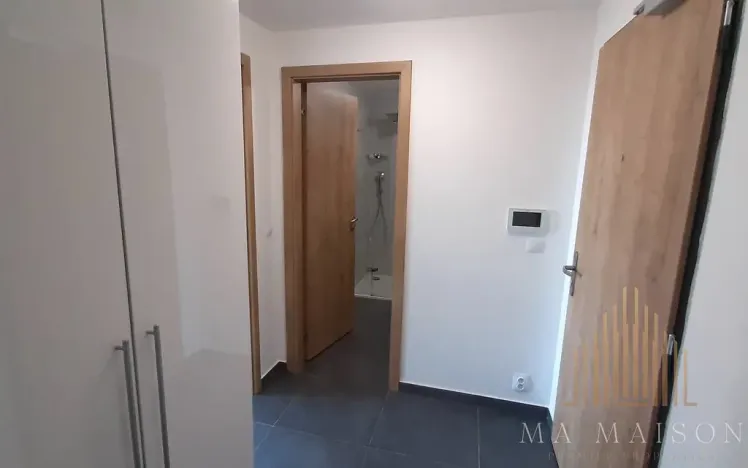 Pronájem bytu 1+kk, Praha - Holešovice, Na Maninách, 33 m2