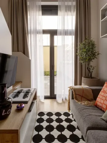 Pronájem bytu 1+kk, Praha - Hloubětín, Poděbradská, 28 m2