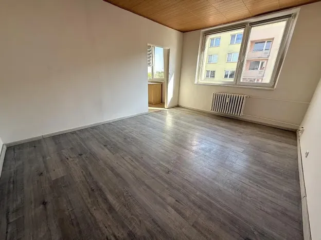 Pronájem bytu 2+1, Hrušovany u Brna, Sídliště, 58 m2