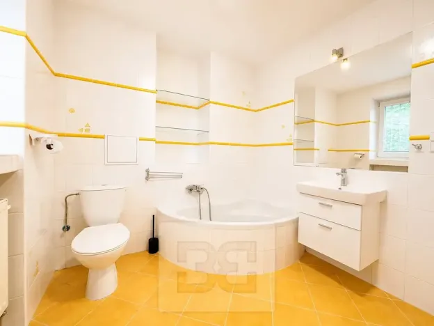 Pronájem bytu 2+1, Zlín, Benešovo nábřeží, 55 m2