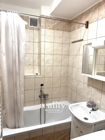 Pronájem bytu 1+1, Pardubice, Josefa Ressla, 43 m2
