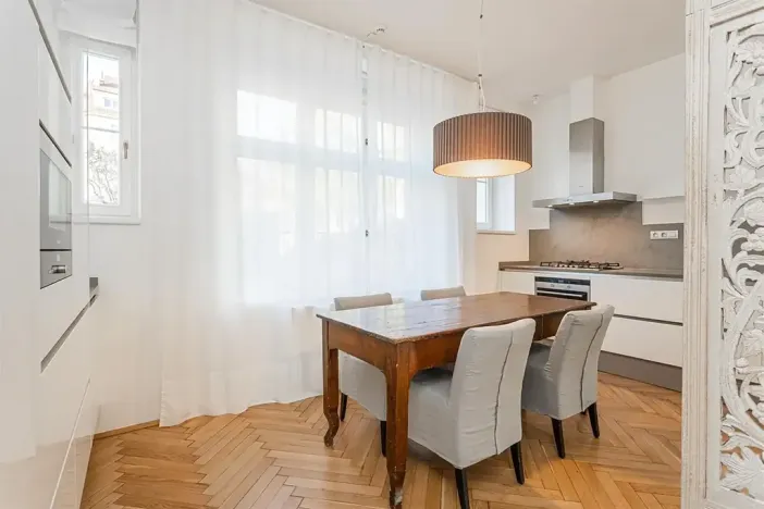 Pronájem bytu 4+1, Praha - Vinohrady, Hradešínská, 120 m2