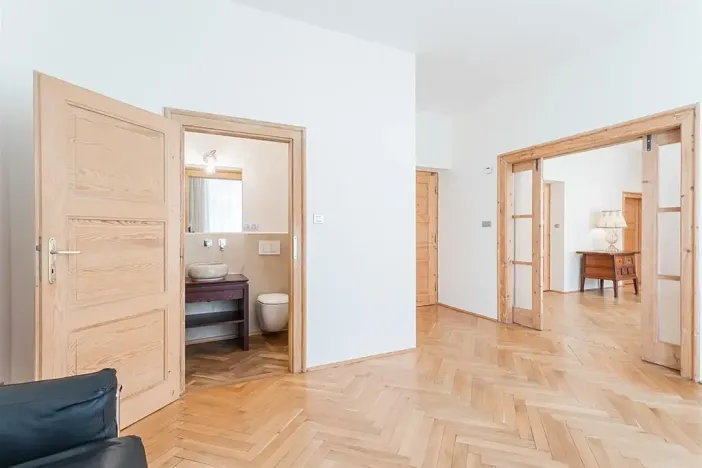 Pronájem bytu 4+1, Praha - Vinohrady, Hradešínská, 120 m2