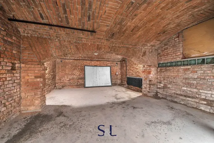 Prodej obchodního prostoru, Praha - Vysočany, Novovysočanská, 222 m2