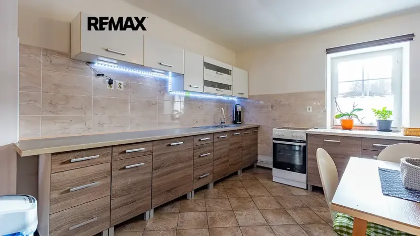 Prodej rodinného domu, Žandov, 296 m2