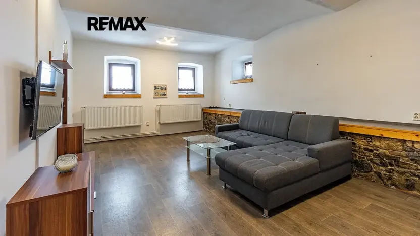 Prodej rodinného domu, Žandov, 296 m2