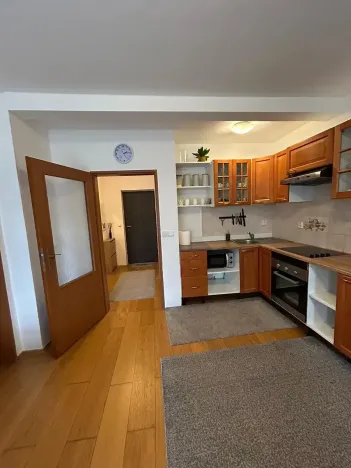 Prodej bytu 2+kk, Holubice, Za Dvorem, 45 m2