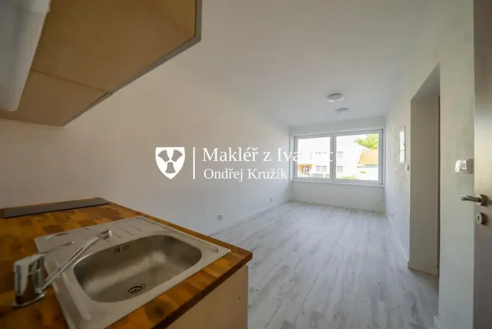 Prodej bytu 2+kk, Počenice-Tetětice - Počenice, 33 m2