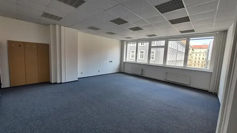 Pronájem kanceláře, Praha - Nové Město, Politických vězňů, 153 m2