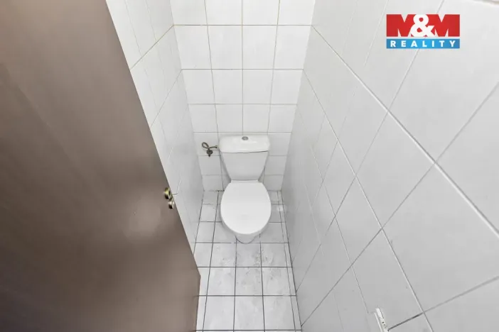 Pronájem obchodního prostoru, Jesenice, Budějovická, 289 m2