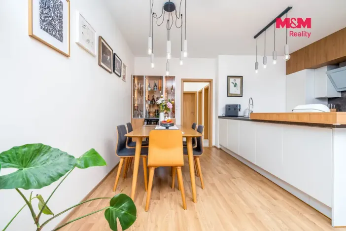 Prodej bytu 3+kk, Praha - Čakovice, Theinova, 91 m2
