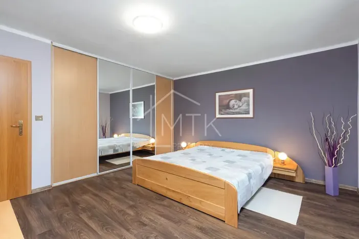 Prodej rodinného domu, Pržno, 218 m2