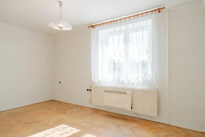 Prodej bytu 2+1, Nové Hrady, 75 m2