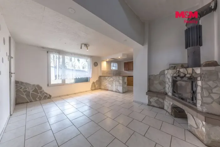 Prodej rodinného domu, Neratovice - Mlékojedy, Hlavní, 144 m2