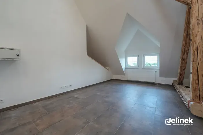 Prodej bytu 4+1, Polička, E. Beneše, 117 m2