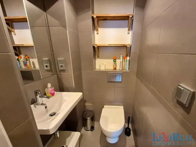 Pronájem obchodního prostoru, Praha - Žižkov, Chlumova, 37 m2