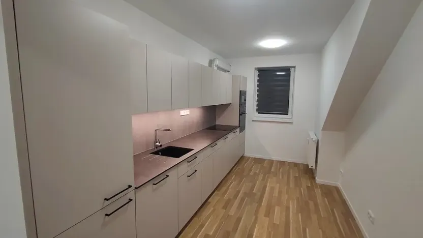 Pronájem bytu 2+1, Strakonice - Strakonice II, Dukelská, 58 m2
