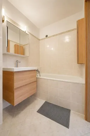 Prodej bytu 3+kk, Praha - Prosek, Litvínovská, 77 m2