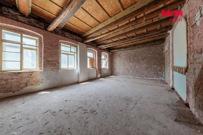 Prodej rodinného domu, Krásno, Náměstí, 348 m2