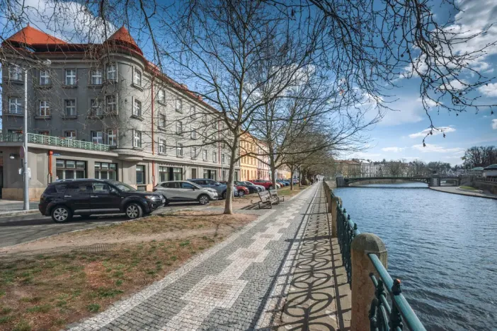 Pronájem bytu 2+1, Hradec Králové, Eliščino nábřeží, 80 m2
