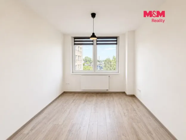Pronájem bytu 2+kk, Praha - Strašnice, Limuzská, 50 m2